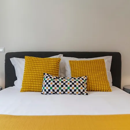 Golden By An Island Фуншал