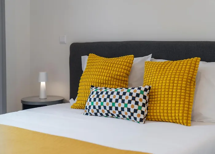 Golden By An Island * フンシャル